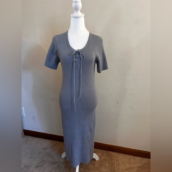 Skies are Blue knit short sleeve dress medium - Picture 2 of 5